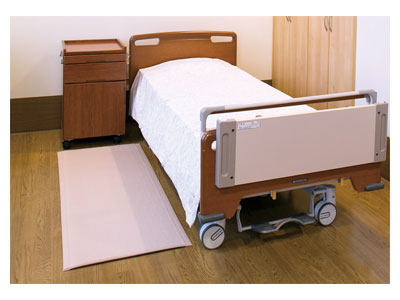 安心クッションマット 60×150cm MR-070-045-6 テラモト(衝撃 緩和 衝撃吸収マット ベッド トイレ) 介護用品